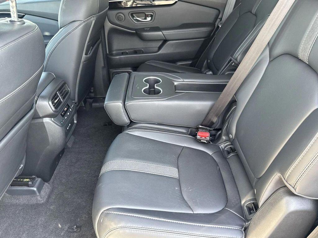 used 2024 Honda Pilot car, priced at $36,998