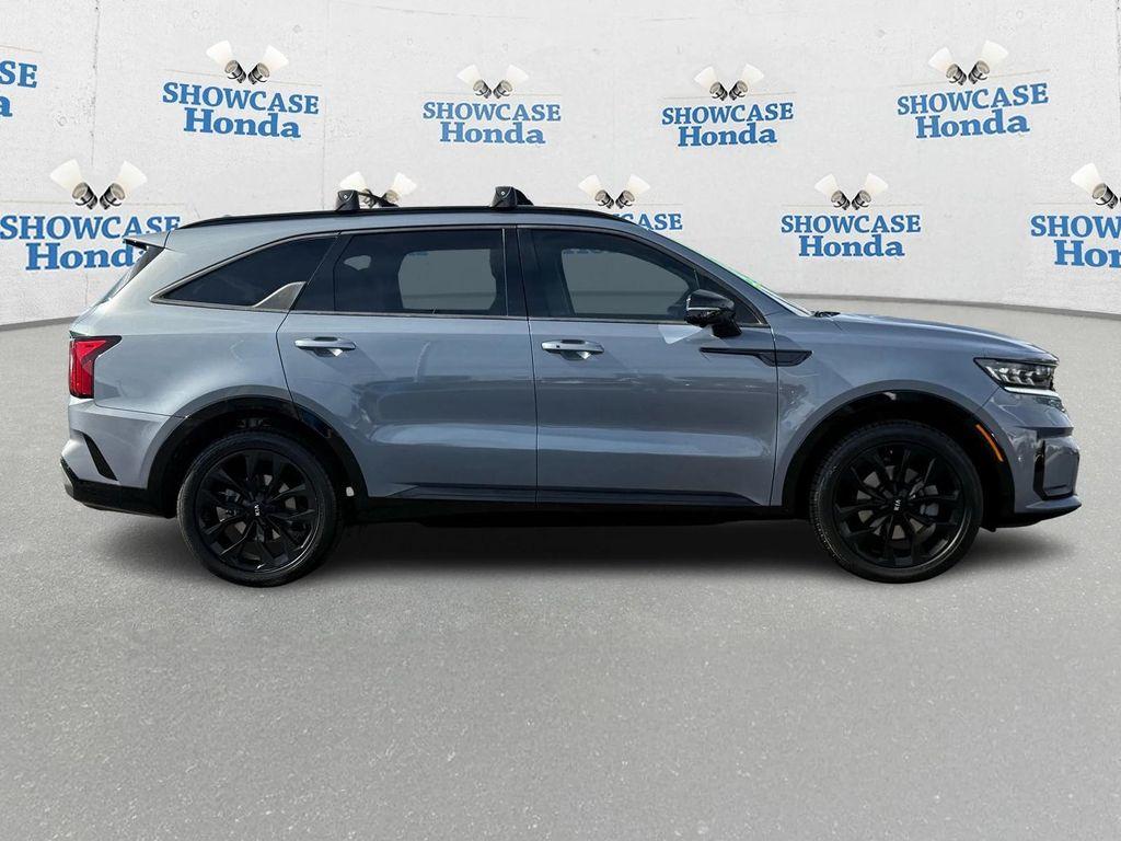 used 2021 Kia Sorento car, priced at $24,300