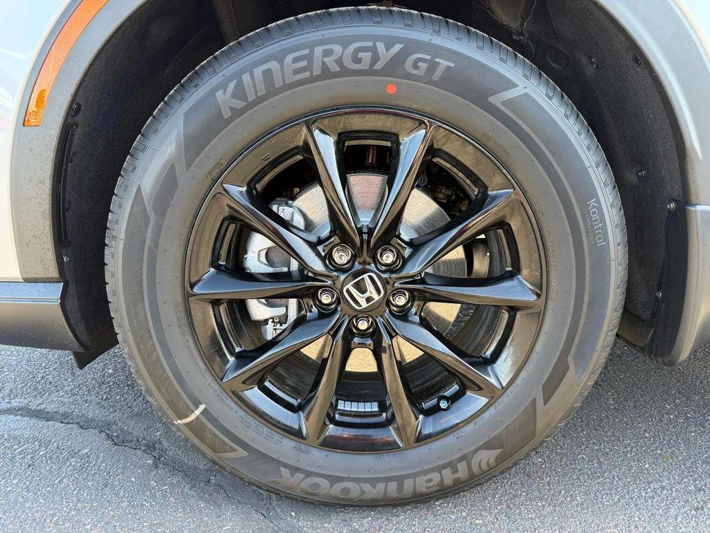 new 2026 Honda CR-V Hybrid car, priced at $38,829