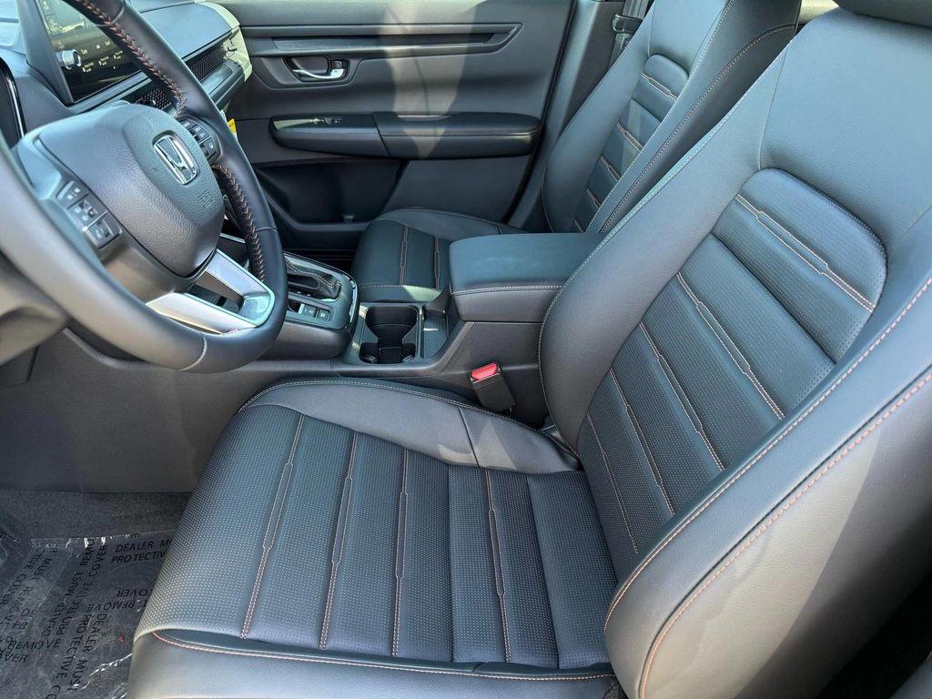 new 2026 Honda CR-V Hybrid car, priced at $38,829