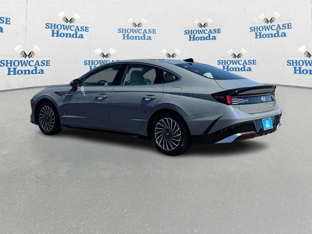 used 2024 Hyundai Sonata Hybrid car, priced at $23,998