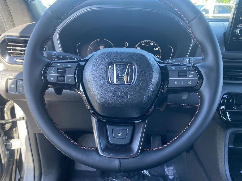 new 2025 Honda Pilot car, priced at $48,724