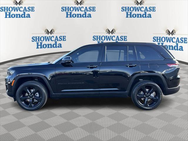 used 2024 Jeep Grand Cherokee car, priced at $39,700