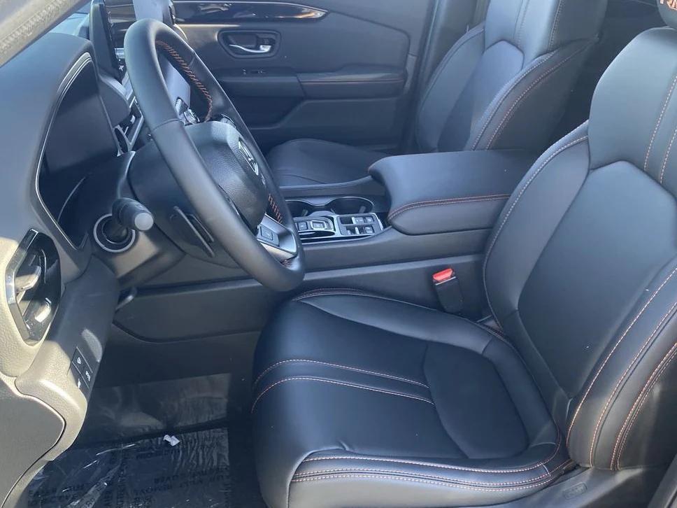 new 2025 Honda Pilot car, priced at $48,252