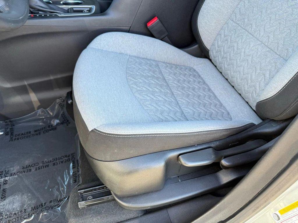 used 2023 Chevrolet Equinox car, priced at $18,600