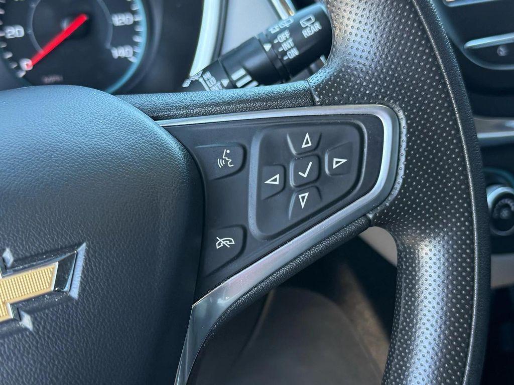 used 2023 Chevrolet Equinox car, priced at $18,600