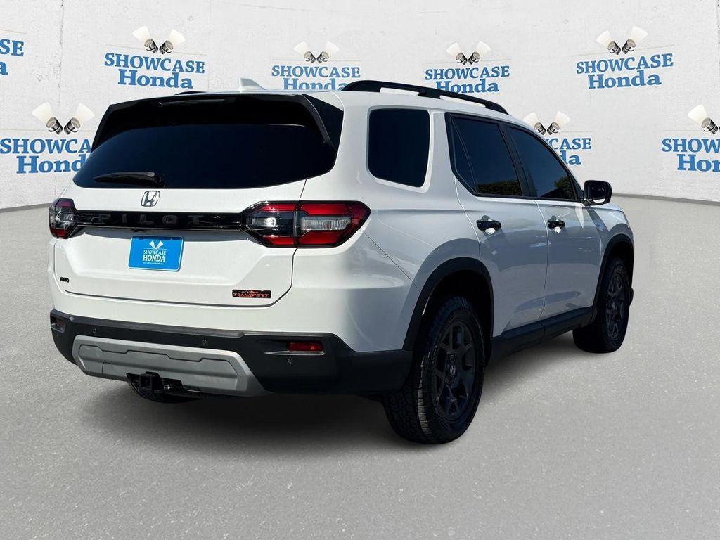 used 2023 Honda Pilot car, priced at $38,400