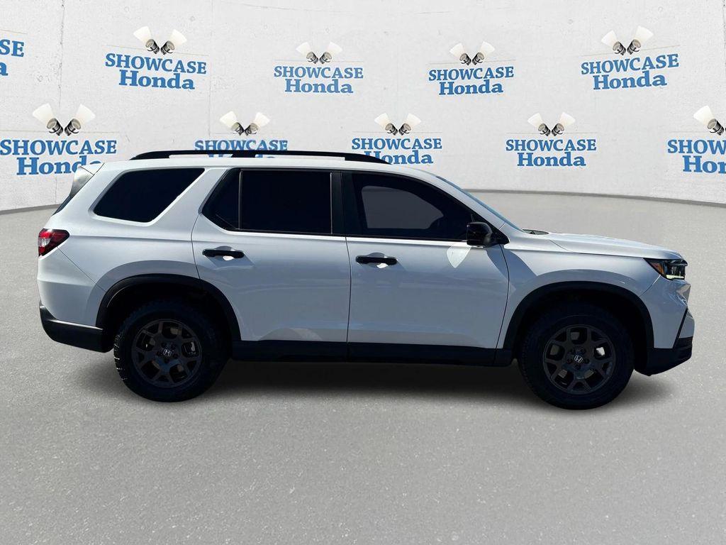 used 2023 Honda Pilot car, priced at $38,400
