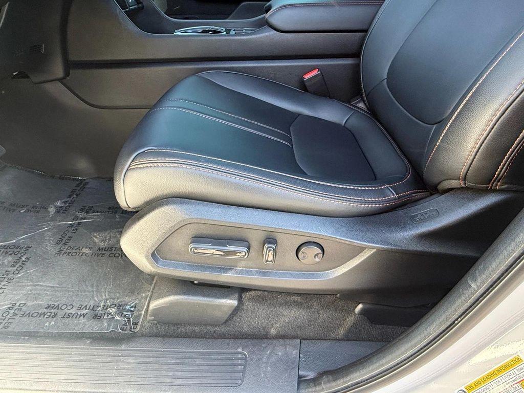used 2023 Honda Pilot car, priced at $38,400