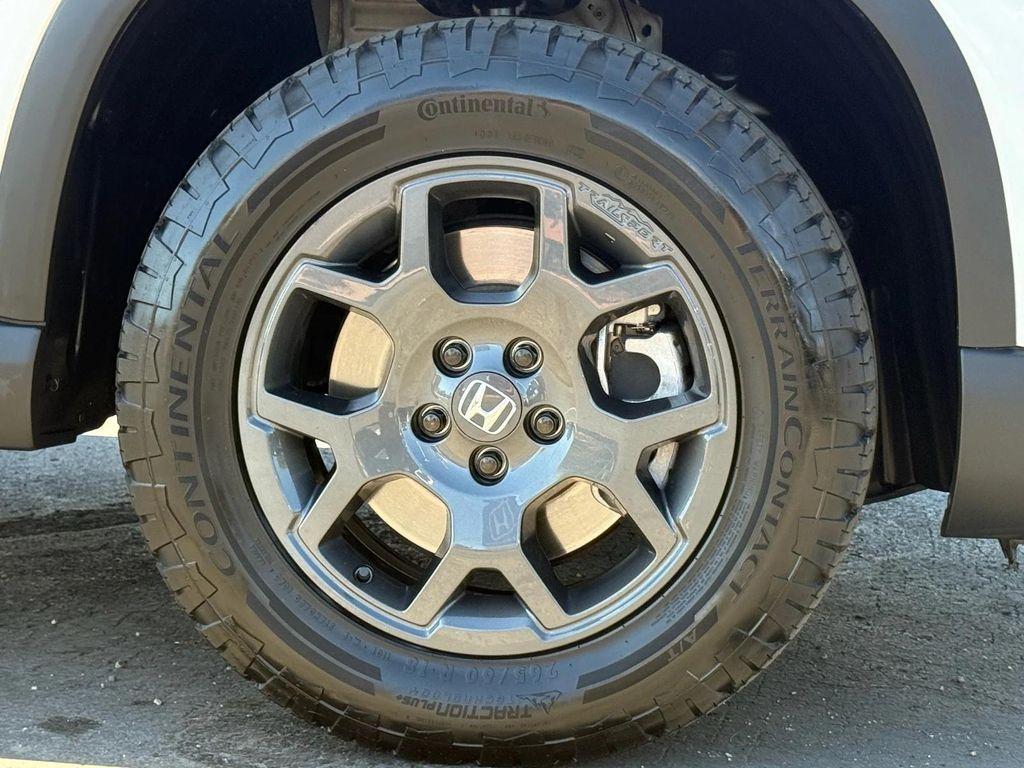 used 2023 Honda Pilot car, priced at $38,400