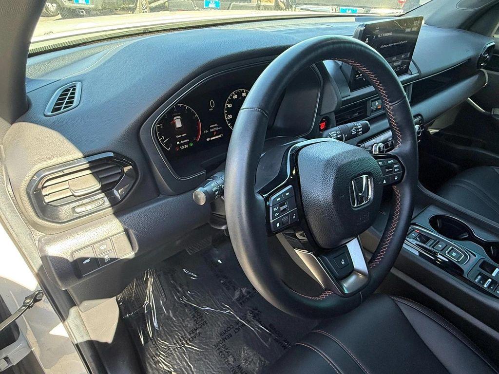 used 2023 Honda Pilot car, priced at $38,400