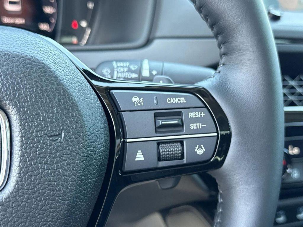 new 2025 Honda Accord Hybrid car, priced at $38,463