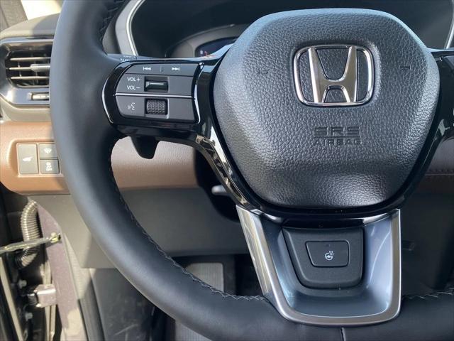 new 2025 Honda Pilot car, priced at $50,666