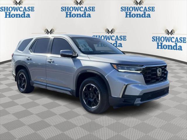 new 2025 Honda Pilot car, priced at $46,336