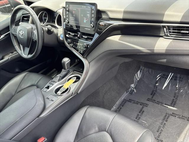 used 2022 Toyota Camry Hybrid car, priced at $28,400