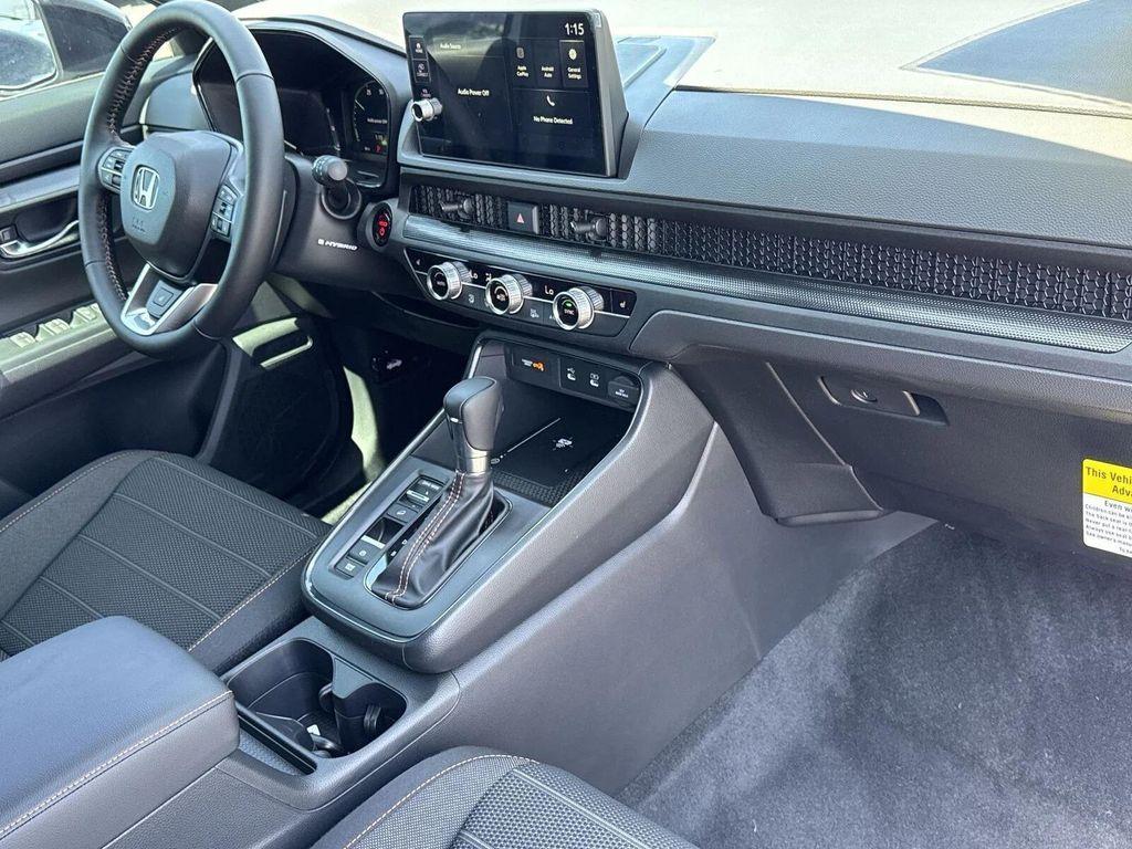 new 2026 Honda CR-V Hybrid car, priced at $39,332