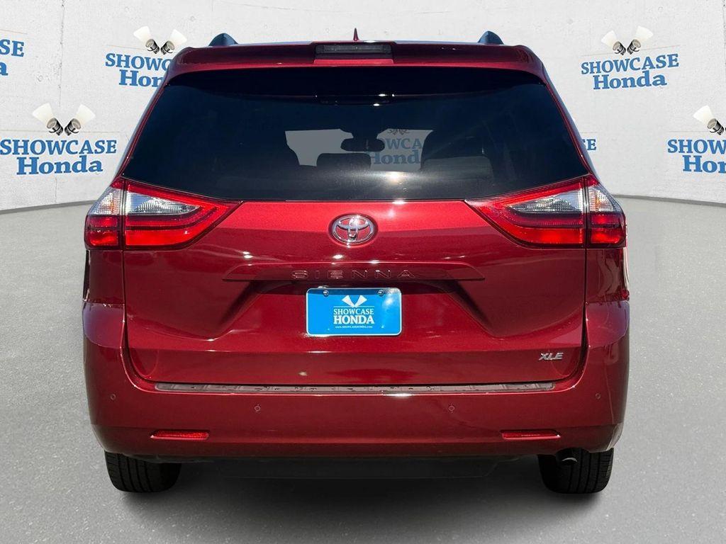 used 2020 Toyota Sienna car, priced at $27,700