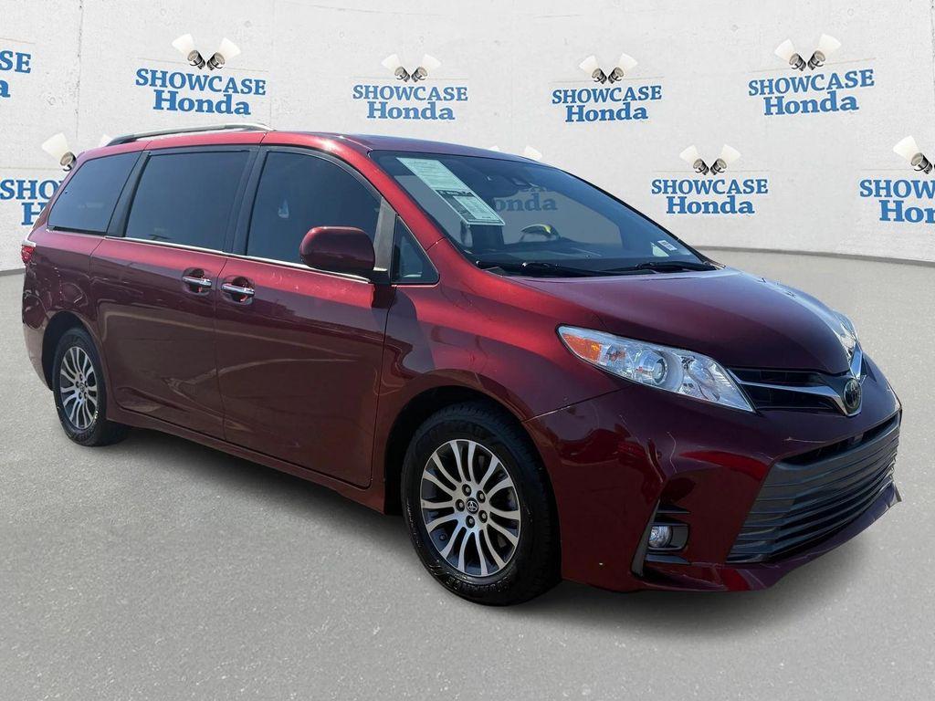 used 2020 Toyota Sienna car, priced at $27,700