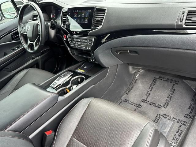 used 2024 Honda Passport car, priced at $40,800