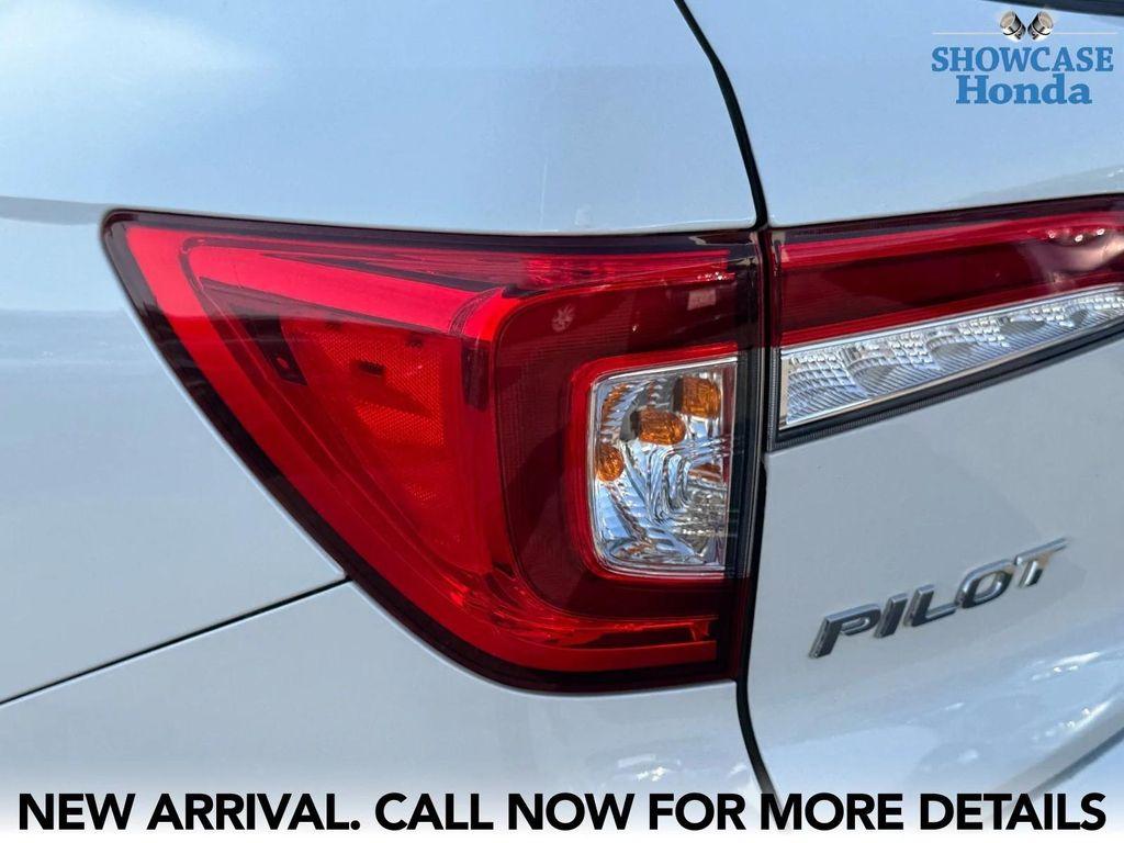 used 2022 Honda Pilot car, priced at $28,400