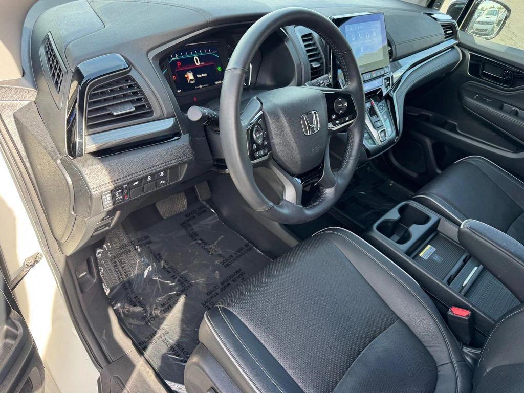 used 2023 Honda Odyssey car, priced at $36,340
