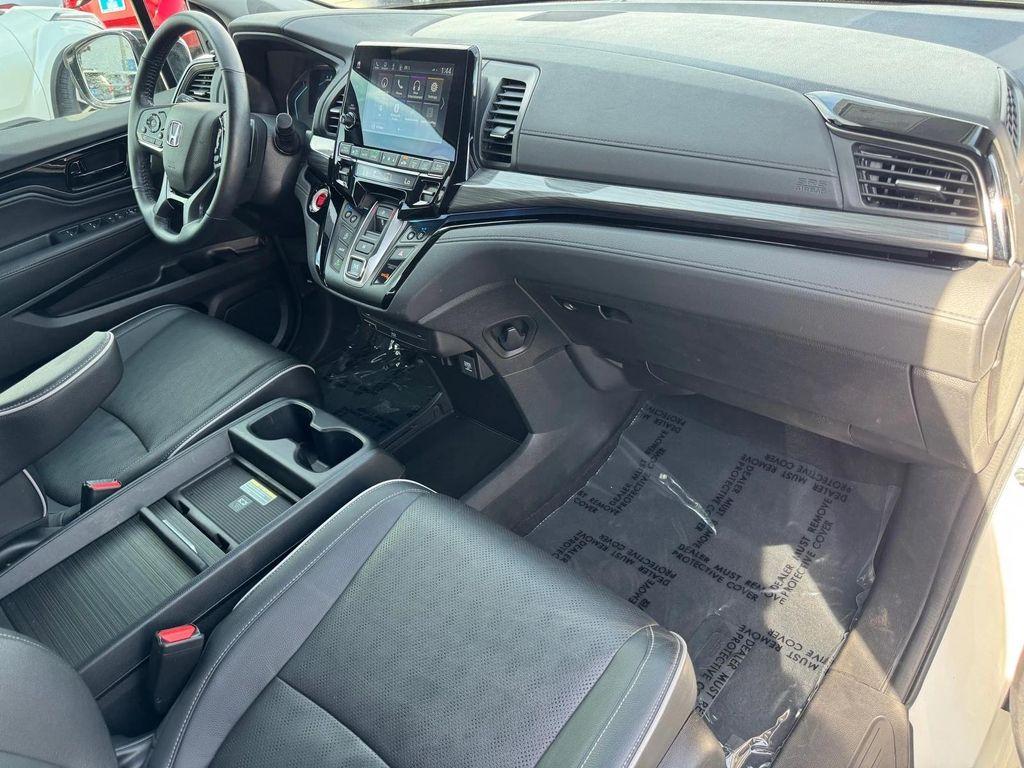used 2023 Honda Odyssey car, priced at $36,340