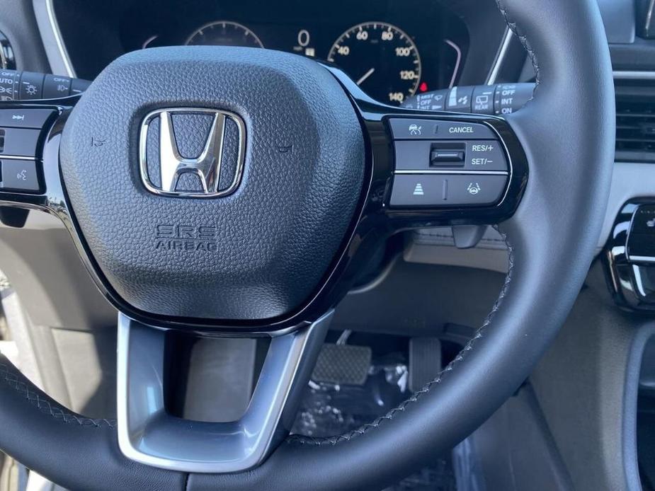 new 2025 Honda Pilot car, priced at $46,537