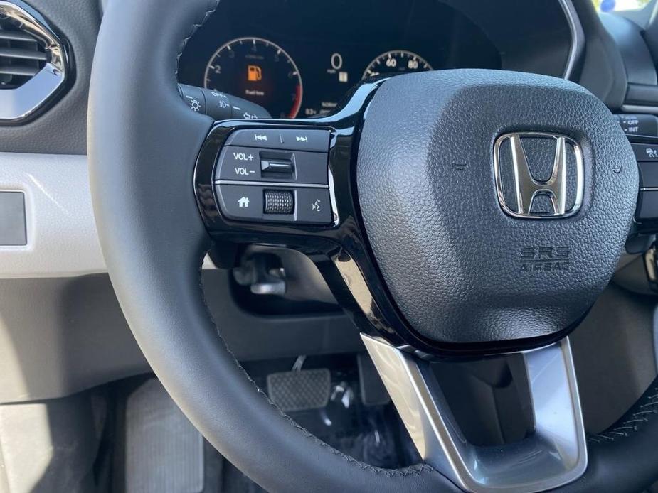 new 2025 Honda Pilot car, priced at $46,537