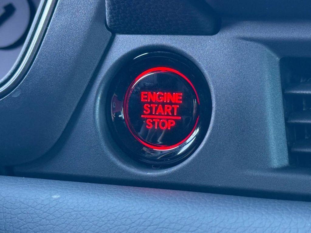 new 2025 Honda Pilot car, priced at $48,667