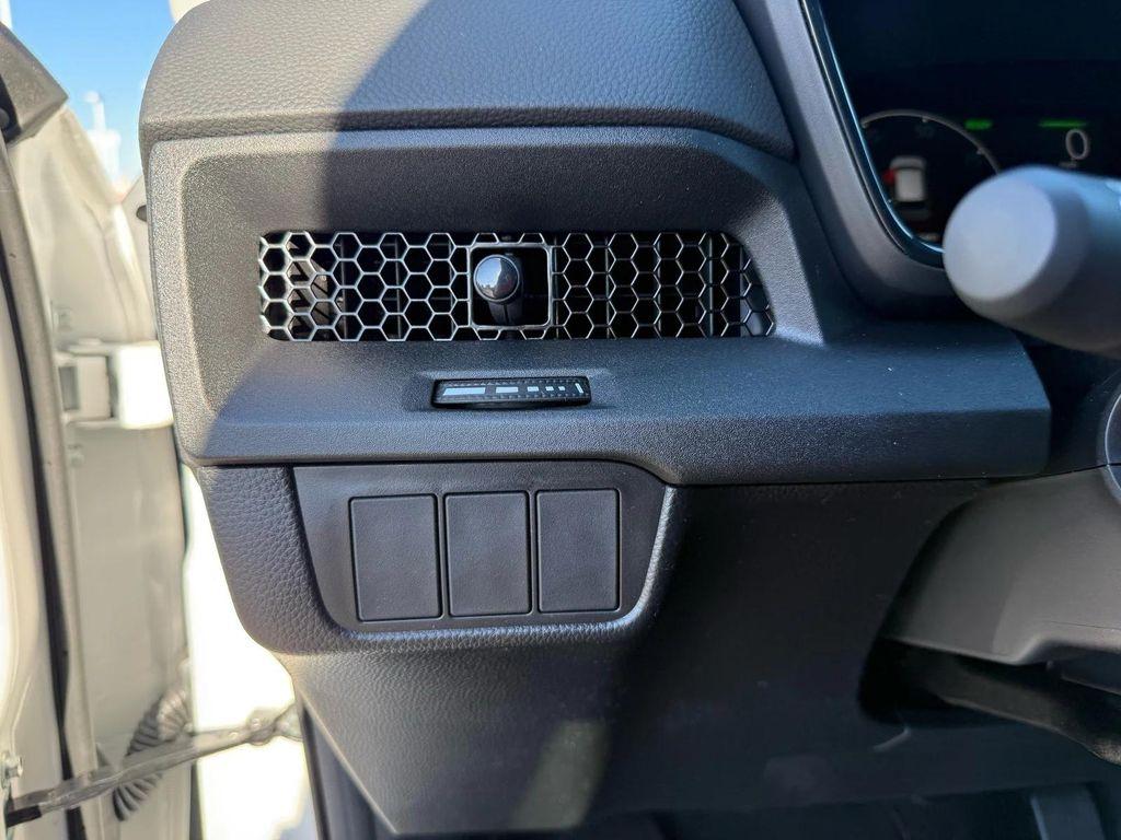 new 2026 Honda CR-V Hybrid car, priced at $37,921