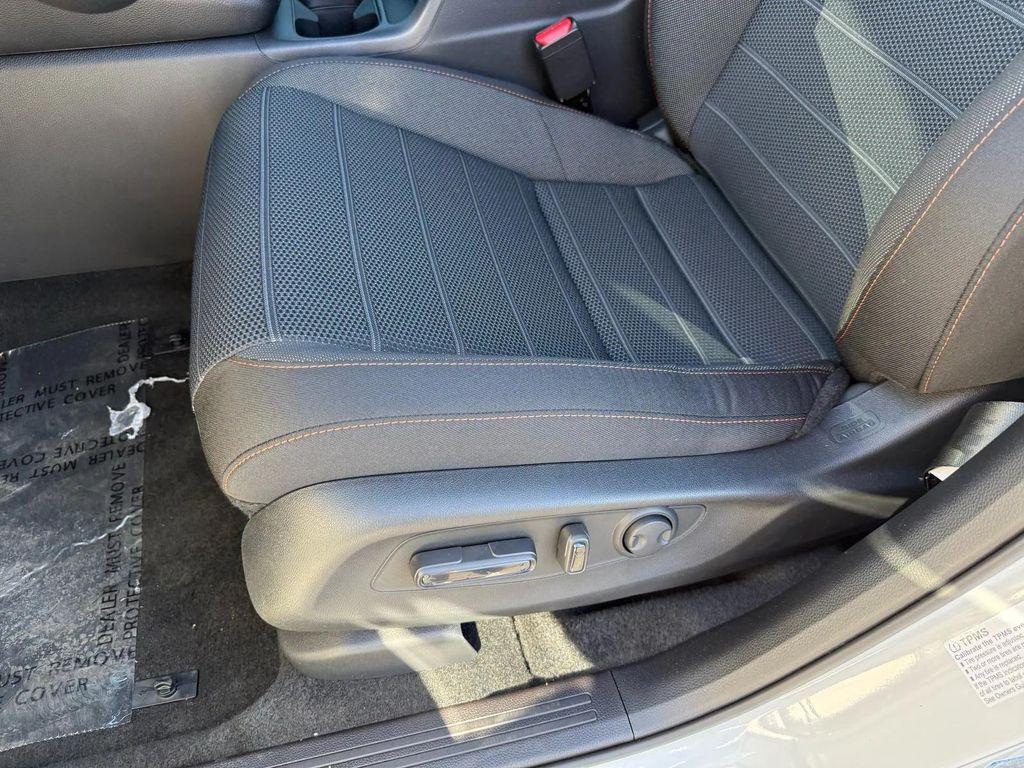 new 2026 Honda CR-V Hybrid car, priced at $37,921