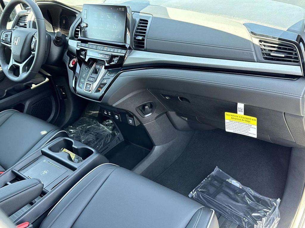 new 2026 Honda Odyssey car, priced at $49,445