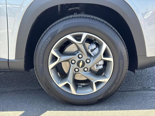 used 2025 Chevrolet Trax car, priced at $22,600