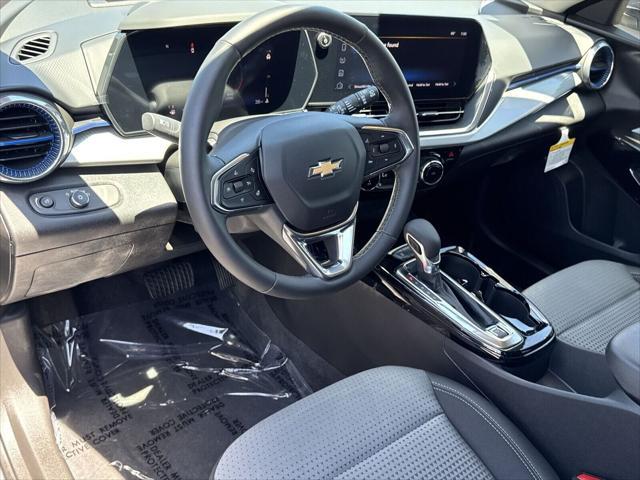 used 2025 Chevrolet Trax car, priced at $22,600
