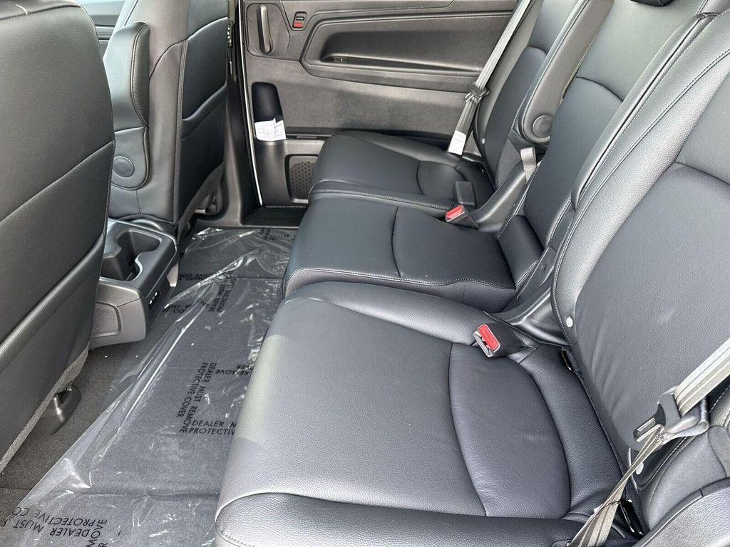 new 2025 Honda Odyssey car, priced at $42,376