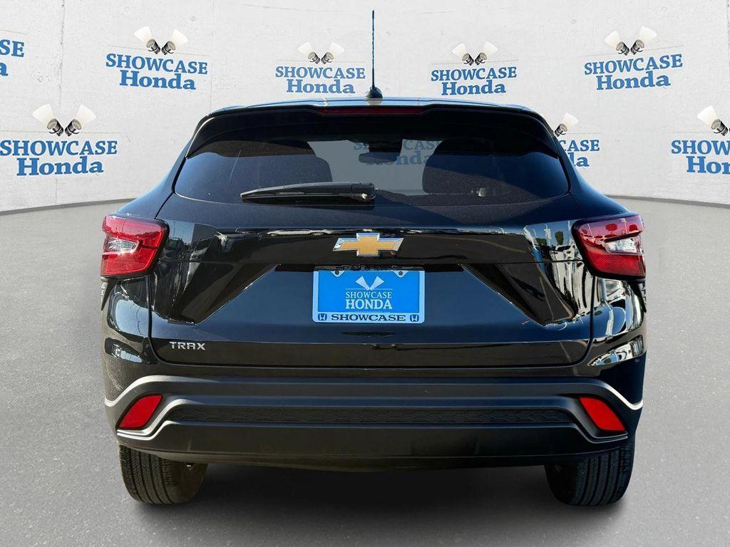 used 2024 Chevrolet Trax car, priced at $18,998