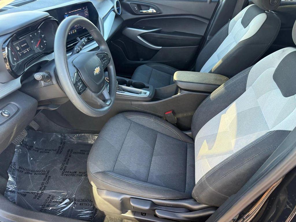 used 2024 Chevrolet Trax car, priced at $18,998