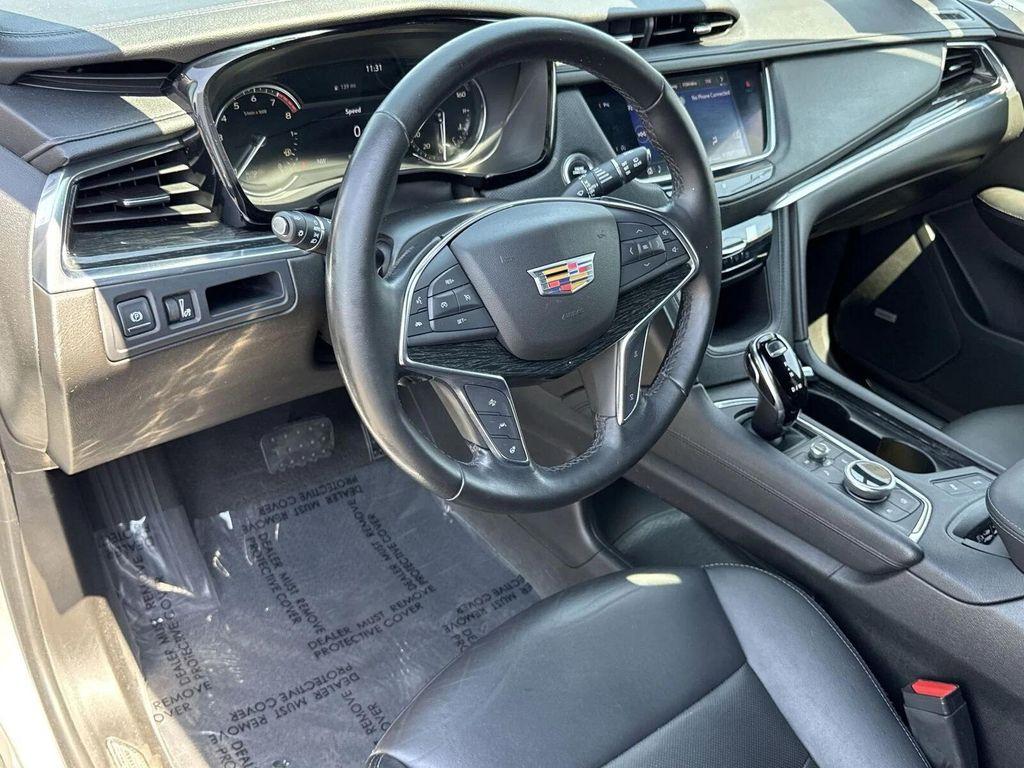 used 2020 Cadillac XT5 car, priced at $17,998
