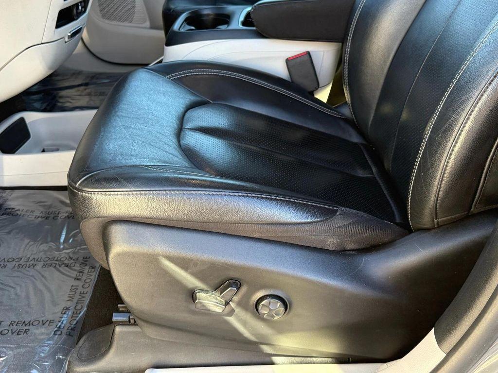 used 2022 Chrysler Pacifica car, priced at $19,200