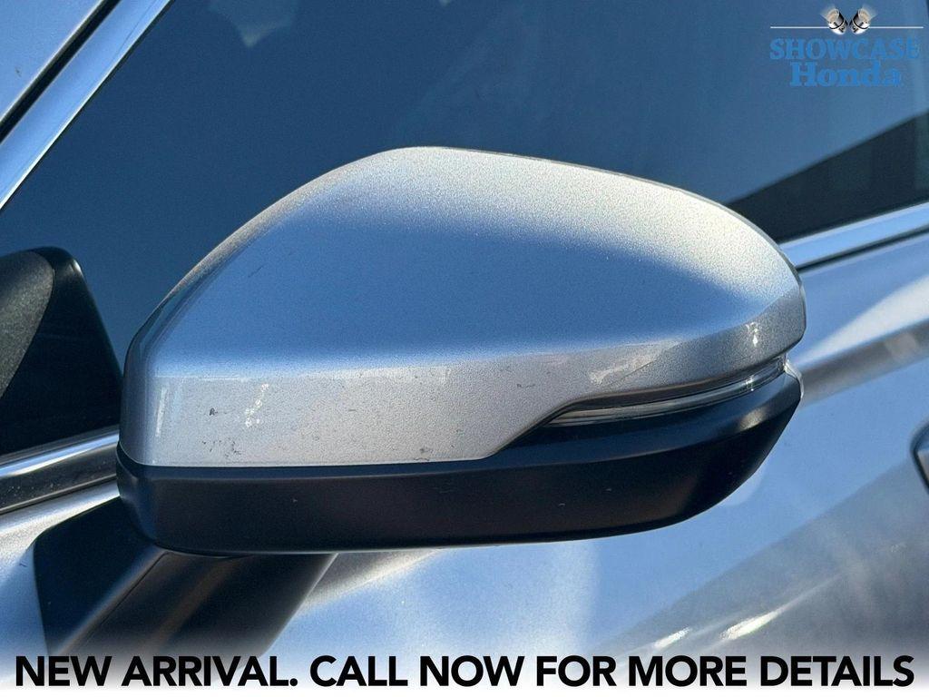 used 2025 Honda CR-V car, priced at $29,800