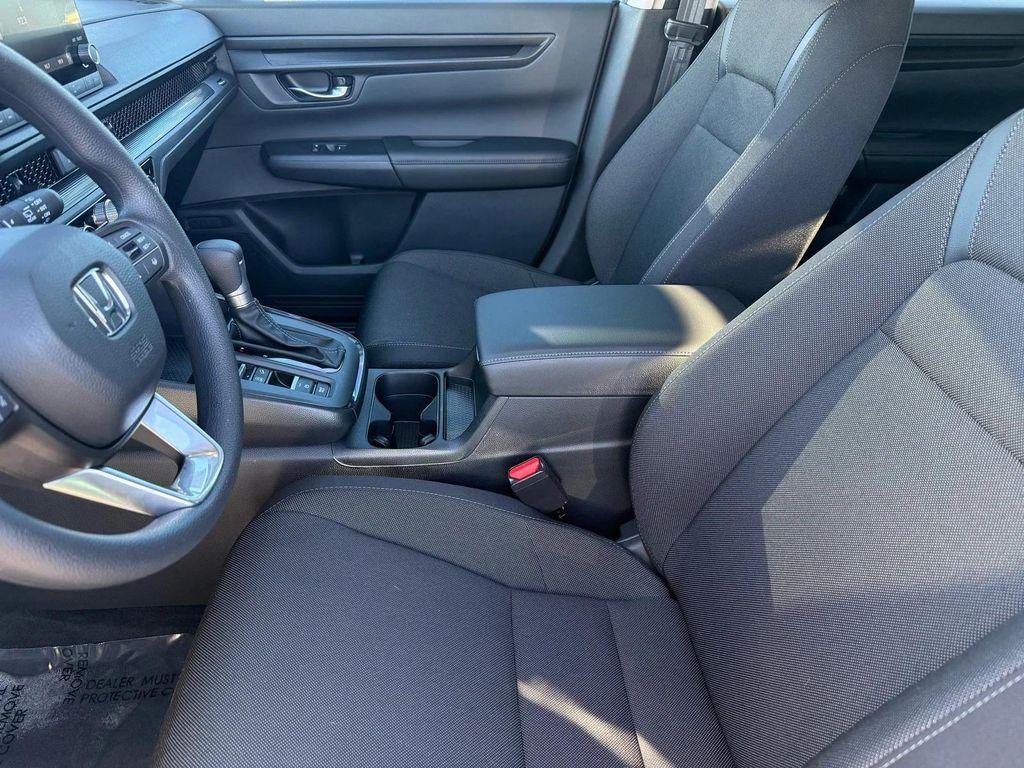 used 2025 Honda CR-V car, priced at $28,900