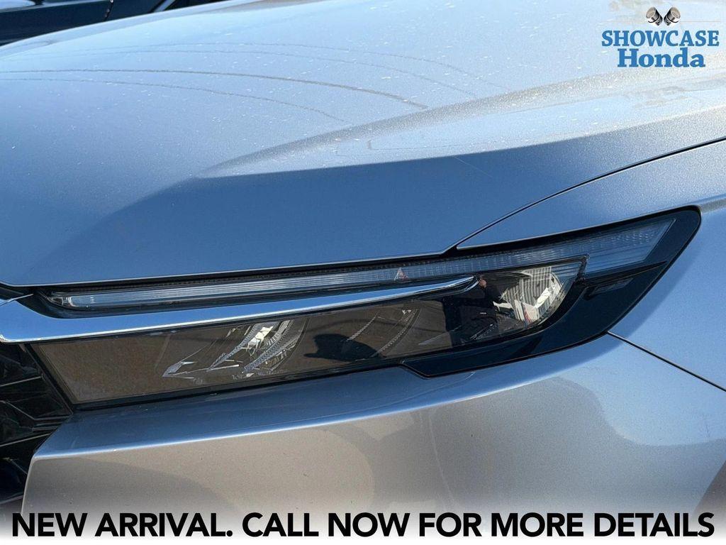 used 2025 Honda CR-V car, priced at $29,800