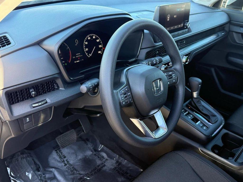 used 2025 Honda CR-V car, priced at $28,900