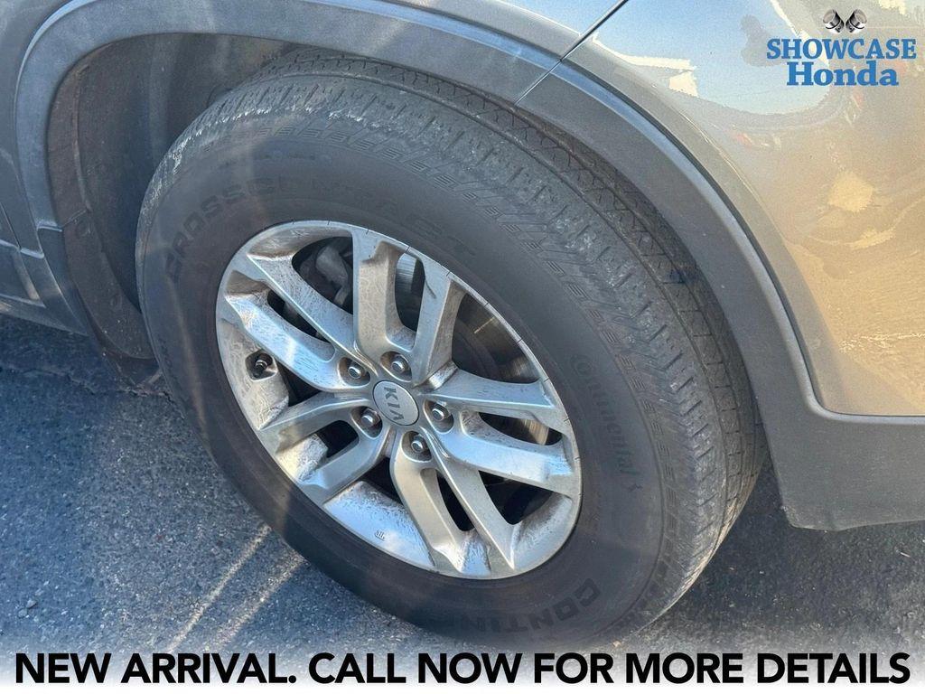 used 2015 Kia Sorento car, priced at $8,300