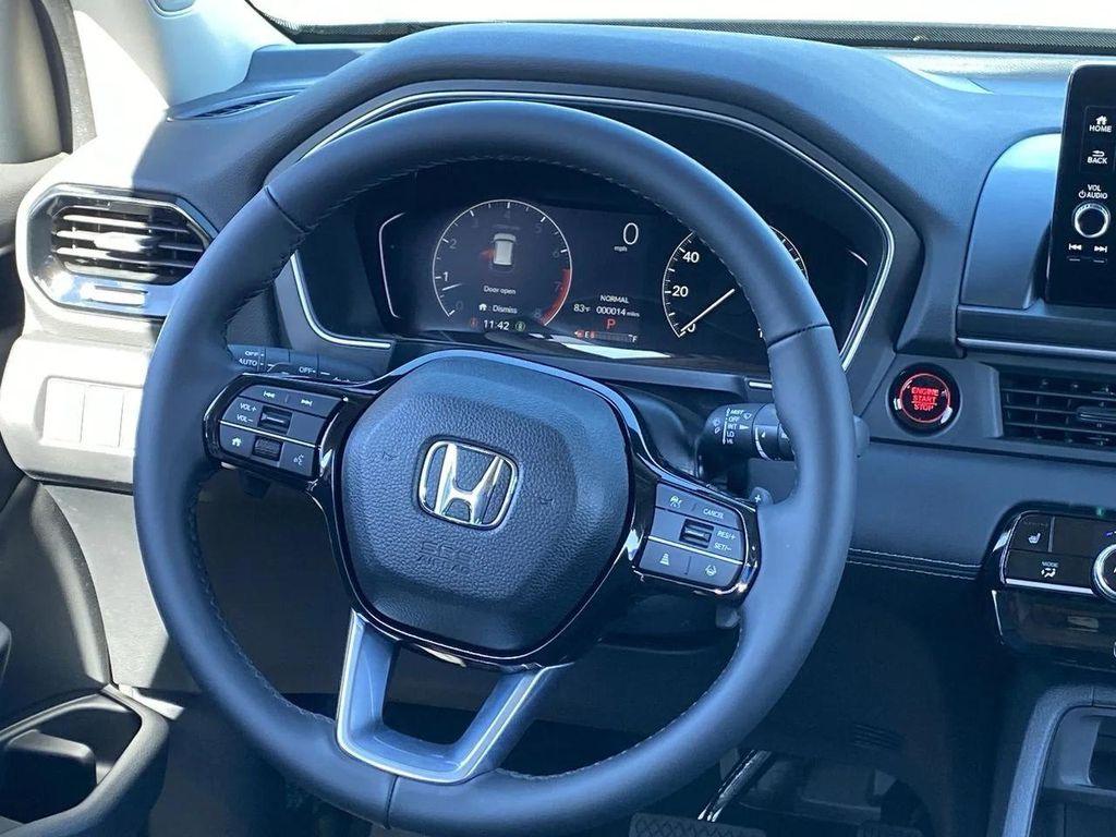 new 2025 Honda Pilot car, priced at $48,117