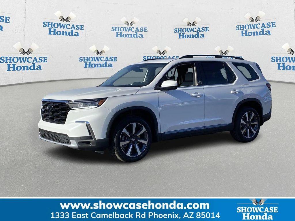 new 2025 Honda Pilot car, priced at $48,162