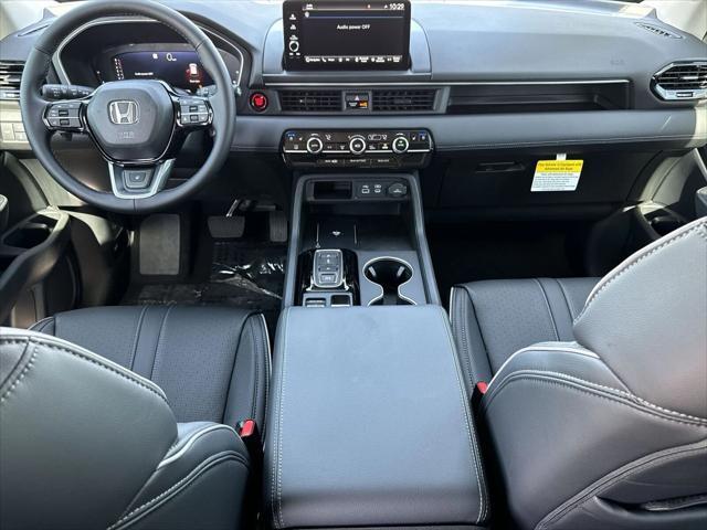 new 2025 Honda Pilot car, priced at $51,093