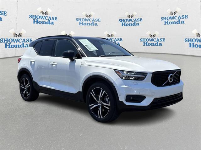 used 2022 Volvo XC40 car, priced at $28,700