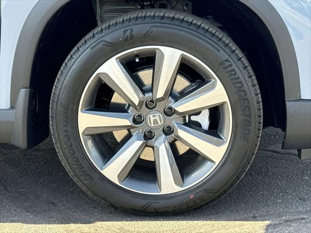 new 2025 Honda Pilot car, priced at $51,093