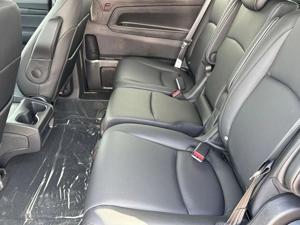new 2026 Honda Odyssey car, priced at $45,320